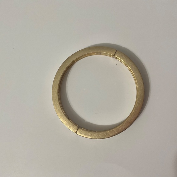 Lia Sophia Bolt Olivine Brushed Goldtone Stretch Bracelet Size M - Picture 5 of 6